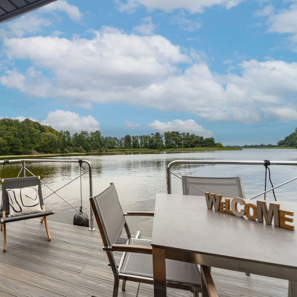 urlaub-auf-dem-hausboot